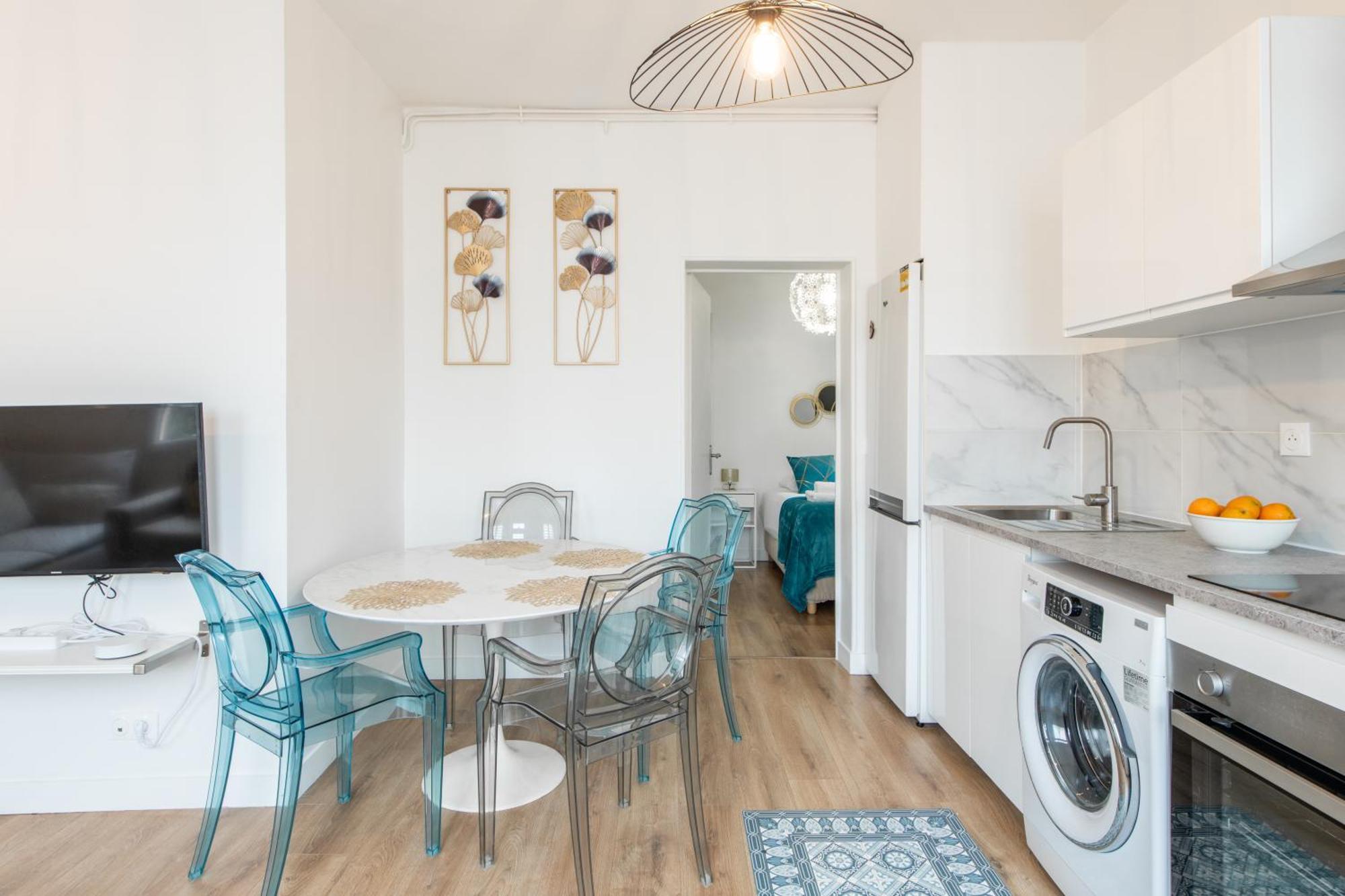 Spacious And Bright 2-Bedroom Large Apartment Very Close To Paris - Near Metro Boulogne-Billancourt Bagian luar foto