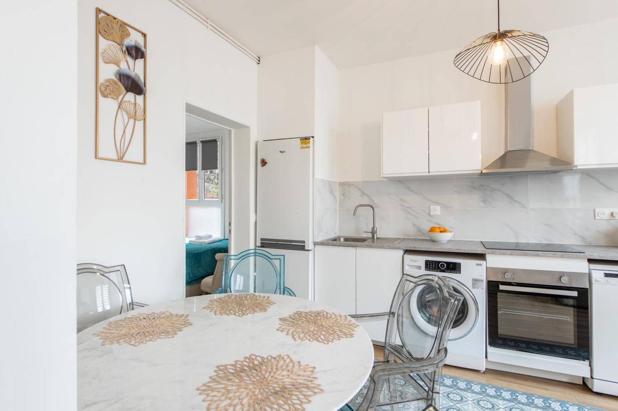 Spacious And Bright 2-Bedroom Large Apartment Very Close To Paris - Near Metro Boulogne-Billancourt Bagian luar foto